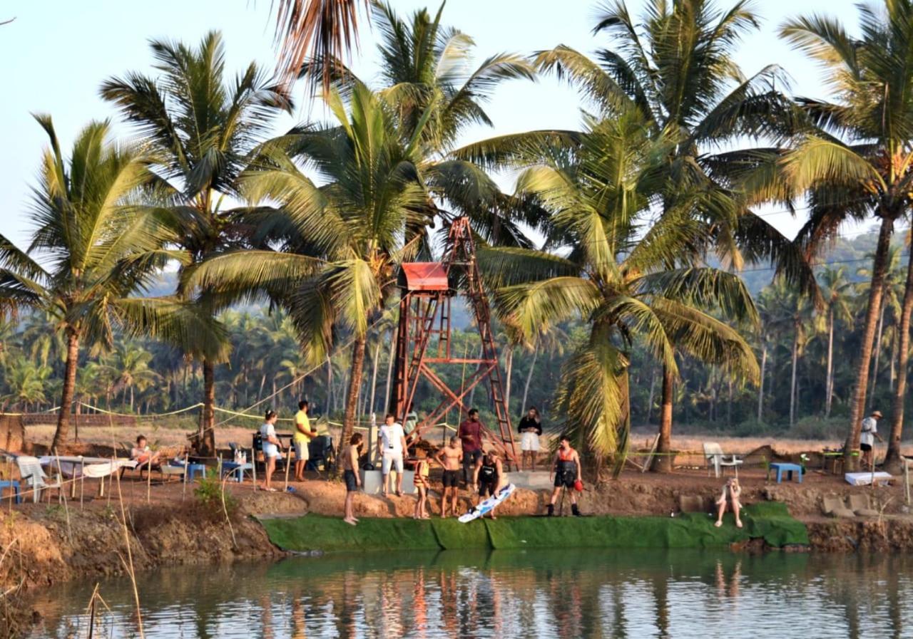 Wake Park Goa Hotell Arambol Eksteriør bilde